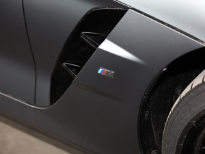 2019sDrive 25i y˪ ^