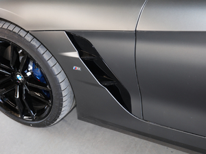 2019sDrive 25i y˪ ^