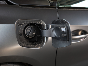 2019sDrive 25i y˪ w