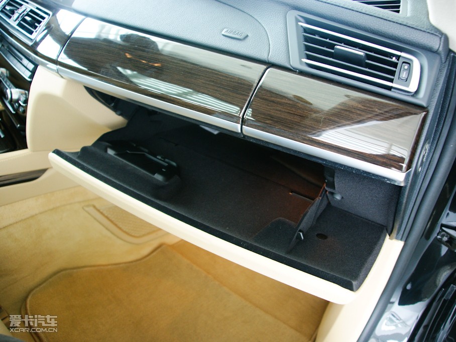 2009��R7ϵ 740Li �I�Ȱ�