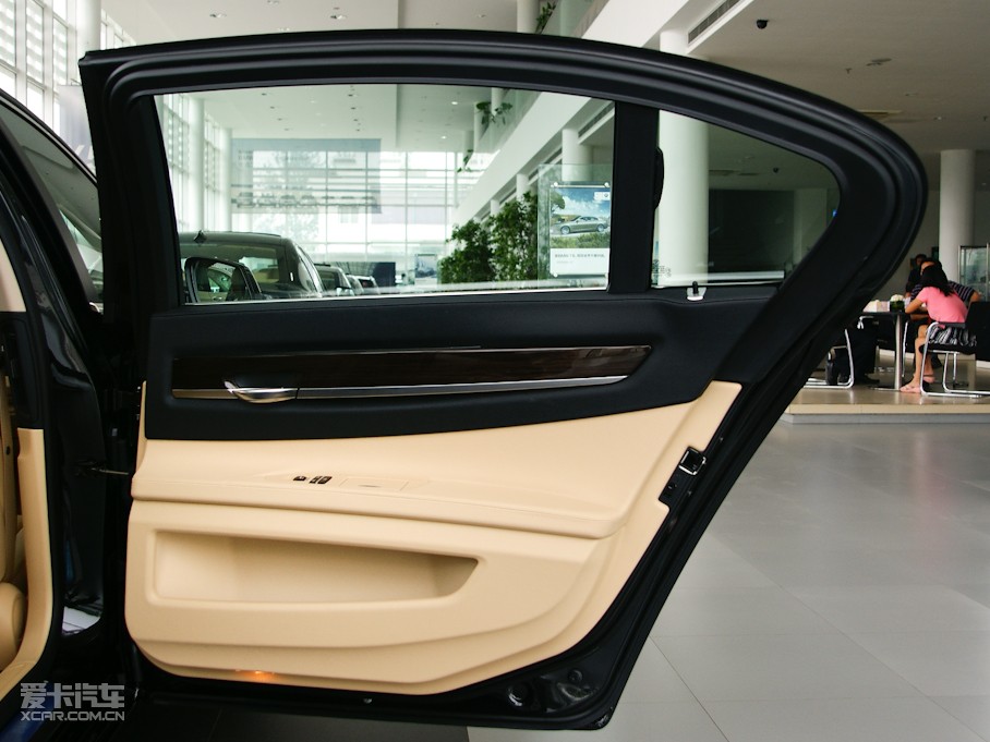 2009R7ϵ 740Li IȰ