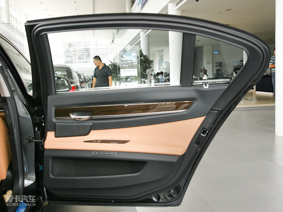 2009R7ϵ 750Li IȰ