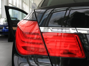 2009款750Li 领先版 细节外观