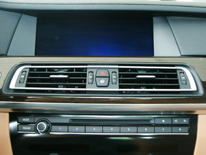 2009款750Li 领先版 空调出风口