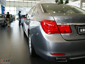 2009740Li A ^