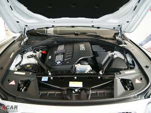 2009款730Li 领先版 发动机