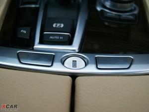 2009款730Li 领先版 中控区