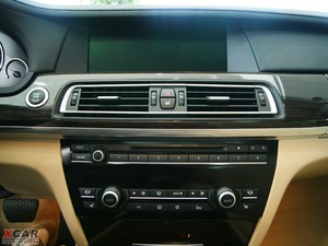 2009款730Li 领先版 音响调节