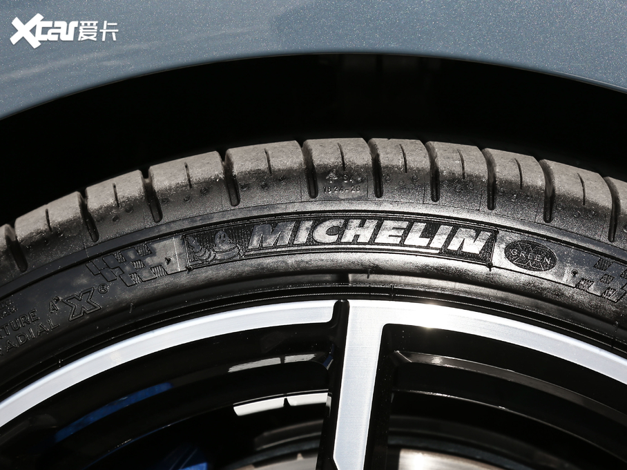 2019R8ϵ 840i I܇ M\b