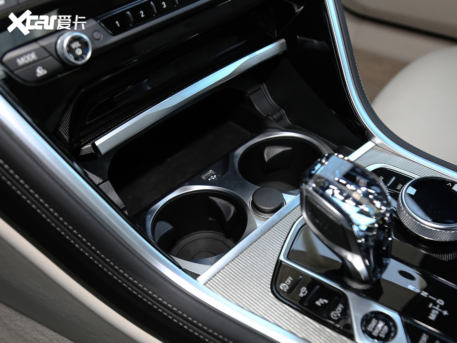 2019R8ϵ 840i I܇ M\b