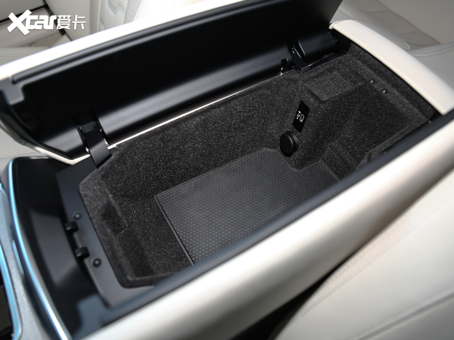 2019R8ϵ 840i I܇ M\b