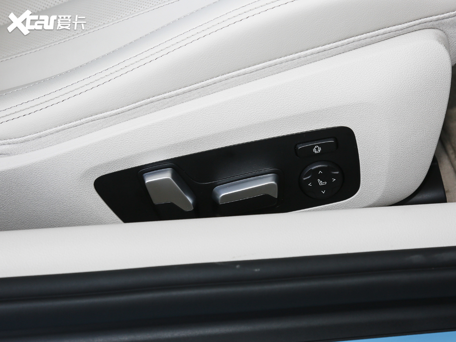 2019R8ϵ 840i I܇ M\b