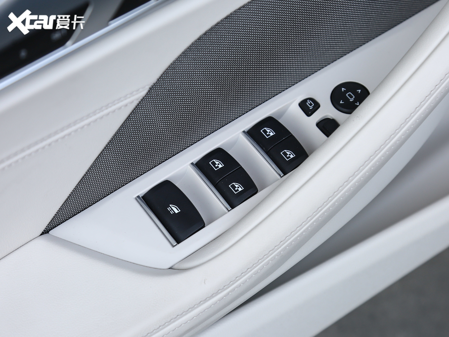 2019R8ϵ 840i I܇ M\b