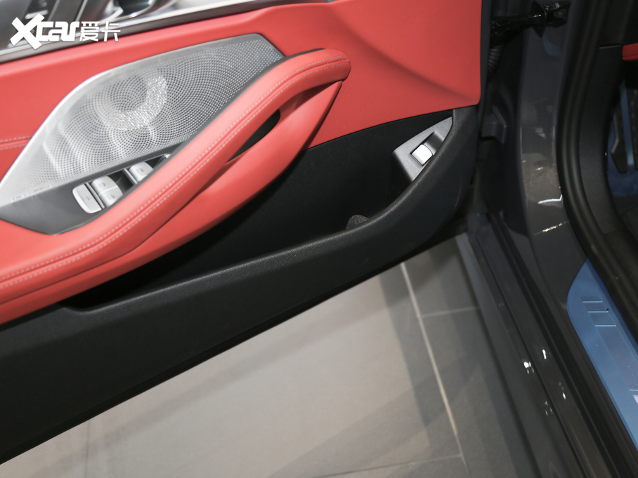 2019��R8ϵ���T(m��n) 840i xDrive ���T(m��n)�I��܇(ch��) M�\(y��n)��(d��ng)���b