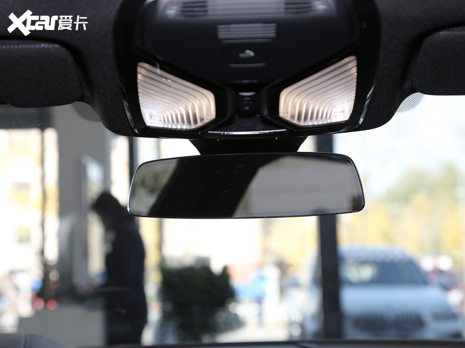 2019R8ϵT 840i xDrive TI܇ M\b