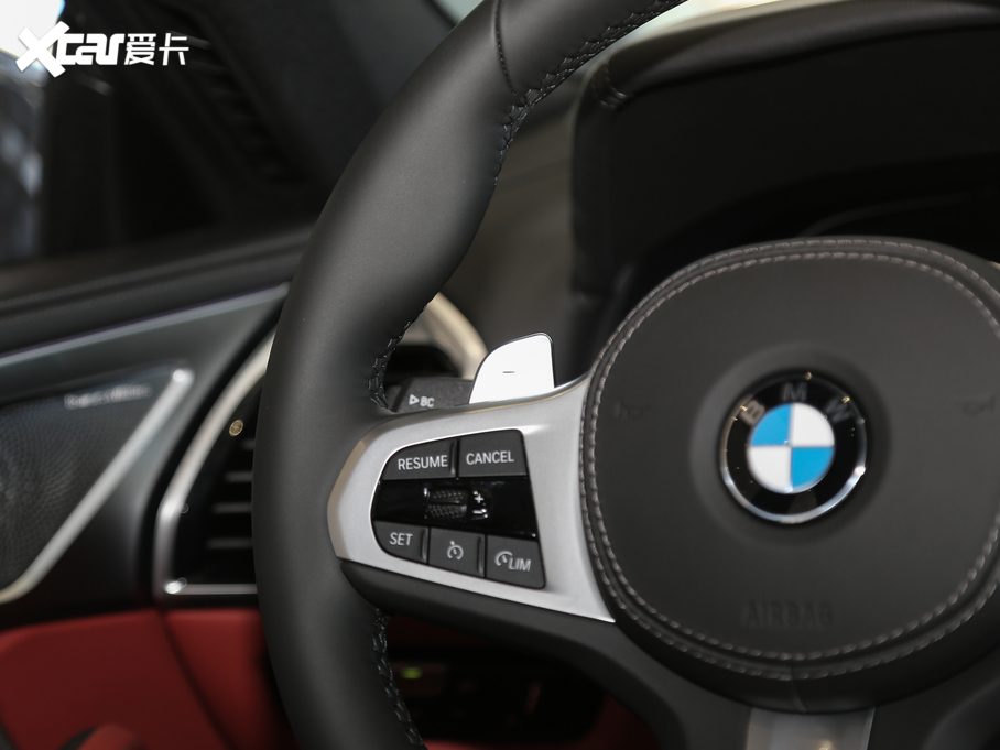 2019��R8ϵ���T 840i xDrive ���T�I��܇ M�\�����b