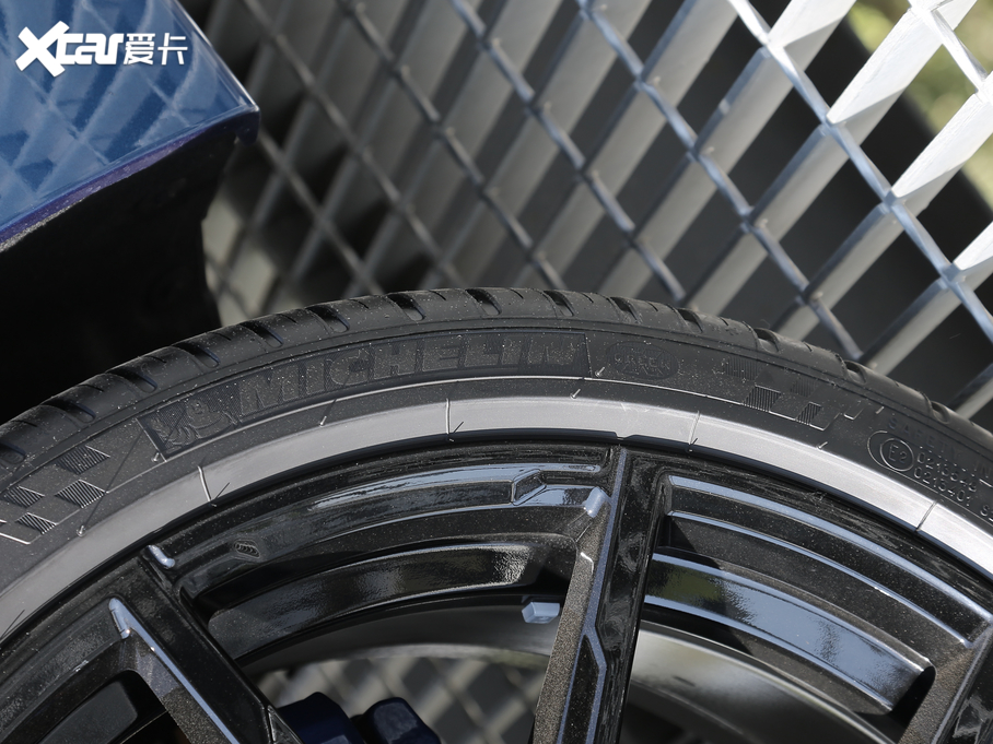 2019R8ϵT 840i TI܇ װl(f)