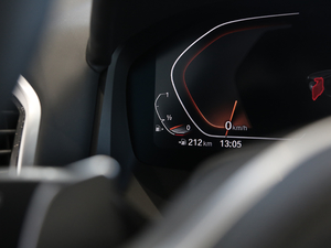 2019840i xDrive TI܇ M\b п؅^