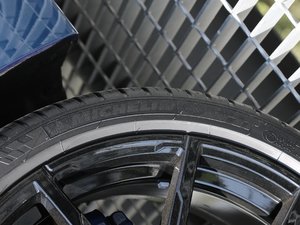 2019840i TI܇ װl ݆̥Ʒ