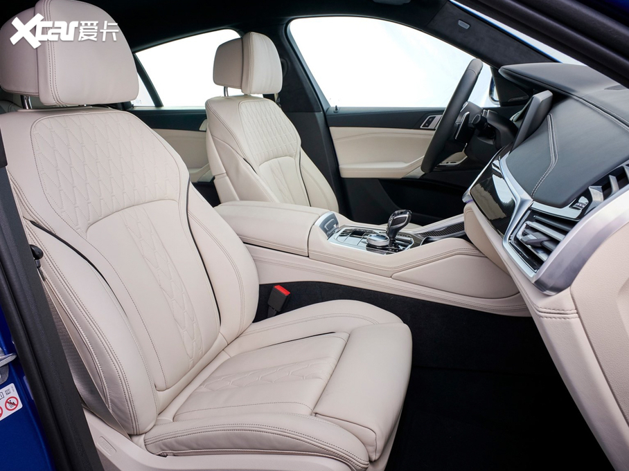 2020��RX6 M50i