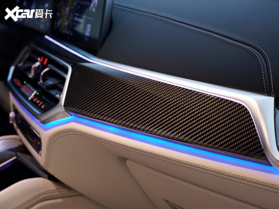 2020��RX6 M50i