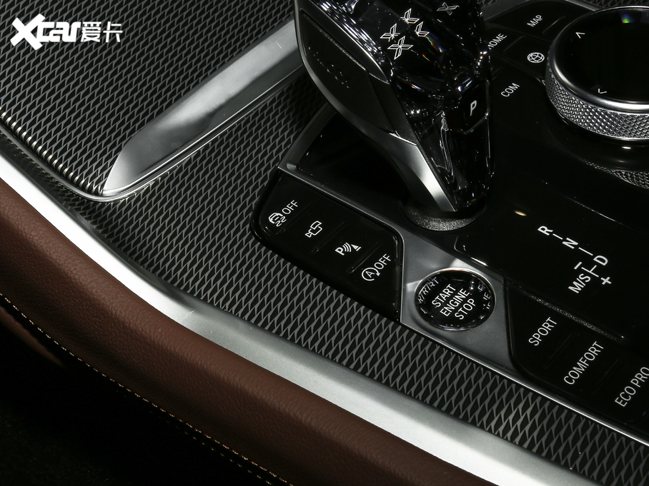 2020RX6 xDrive40i  M\b