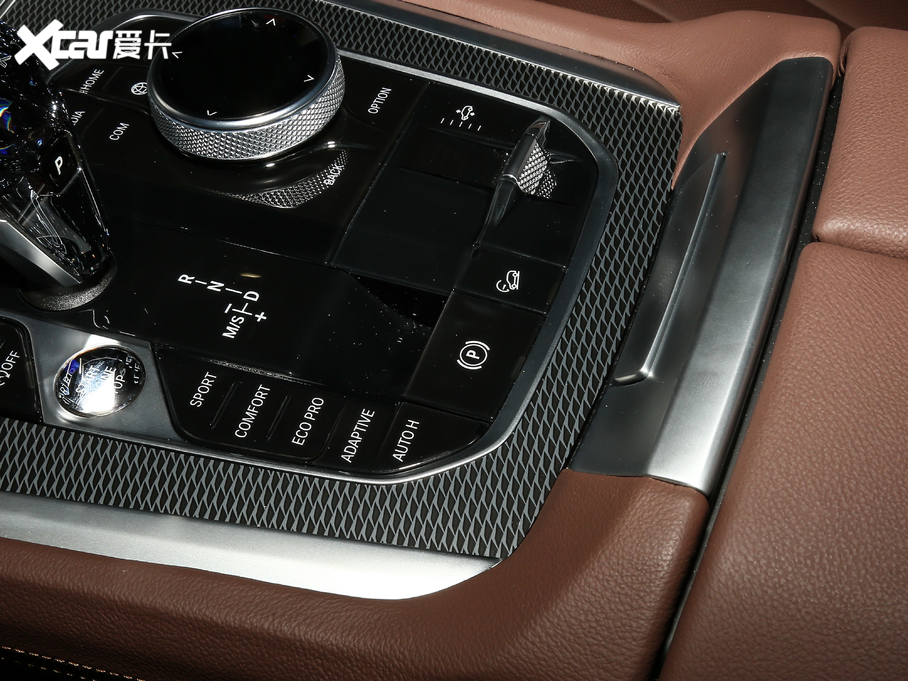 2020RX6 xDrive40i  M\(yn)(dng)b