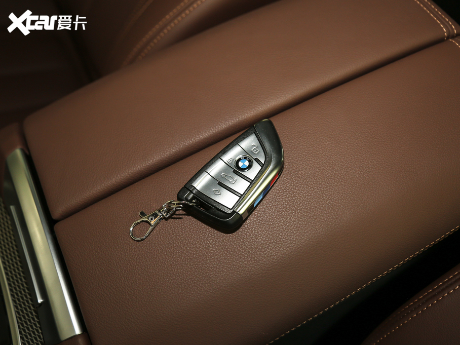 2020RX6 xDrive40i  M\(yn)(dng)b