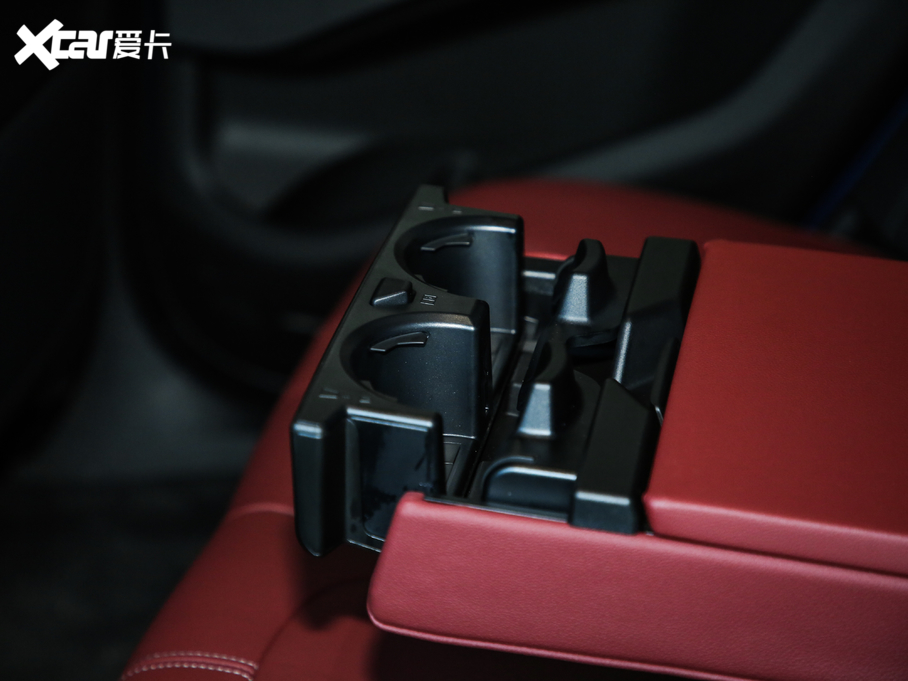 2020RX6 xDrive40i  M\b