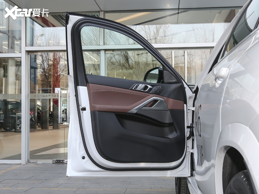 2020RX6 xDrive40i M\(yn)b