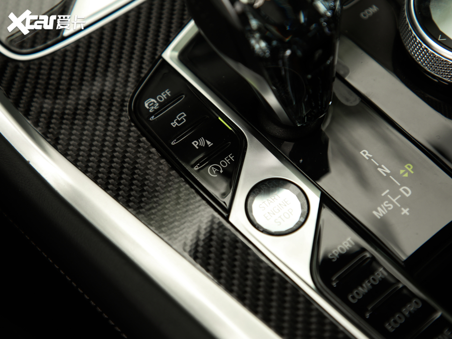 2020RX6 xDrive40i  M\(yn)(dng)b