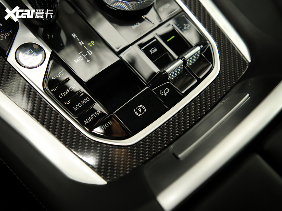 2020RX6 xDrive40i  M\(yn)(dng)b