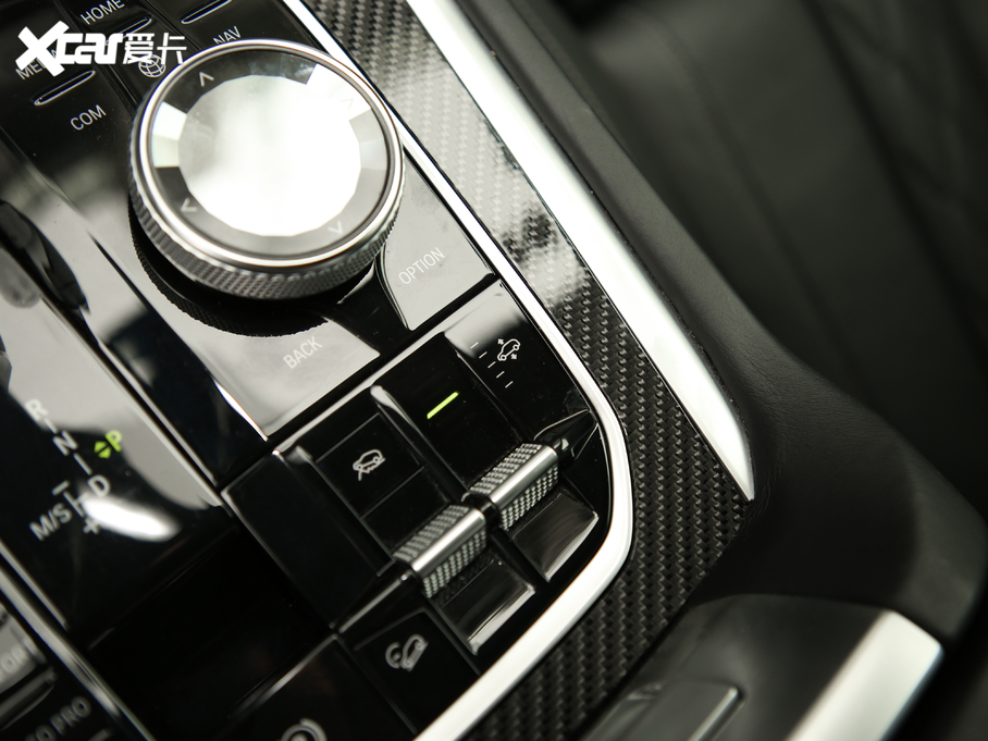 2020RX6 xDrive40i  M\(yn)b