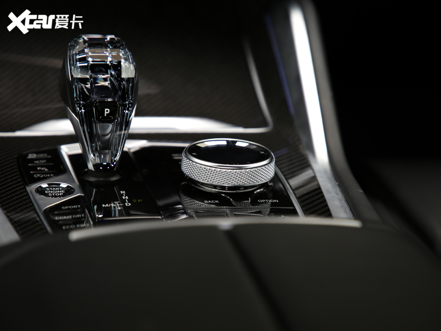 2020RX6 xDrive40i  M\b