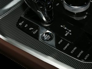 2020xDrive40i  M\b п؅^