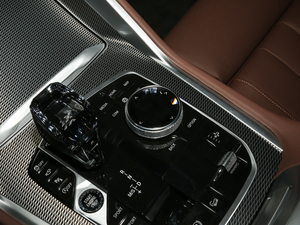 2020xDrive40i  M\b п؅^