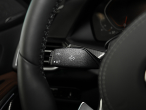 2020xDrive40i  M\b п؅^