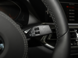 2020xDrive40i  M\b п؅^