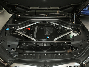 2020xDrive40i  M\(yn)b 