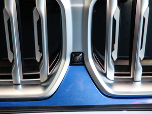 2020xDrive40i  M\b ^