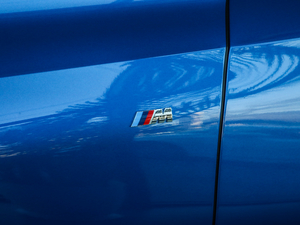 2020xDrive40i  M\b ^