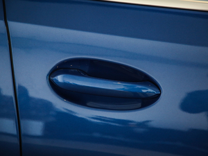 2020xDrive40i  M\b ^