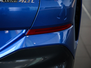 2020xDrive40i  M\b ^