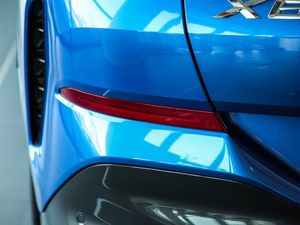 2020xDrive40i  M\b ^