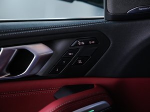 2020xDrive40i  M\b g