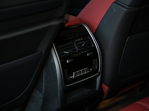 2020xDrive40i  M\b g