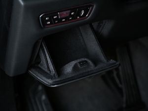 2020xDrive40i  M\b п؅^