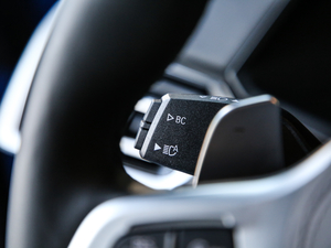 2020xDrive40i  M\b п؅^