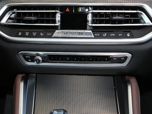 2020xDrive40i M\b п؅^