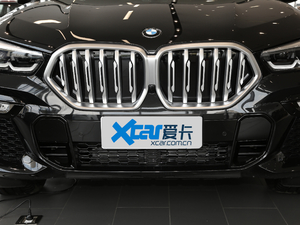 2020xDrive30i M\b оW